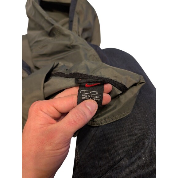 Vintage Nike Mens Jacket Medium Track Windbreaker Full Zip 90s Green - Picture 4 of 4